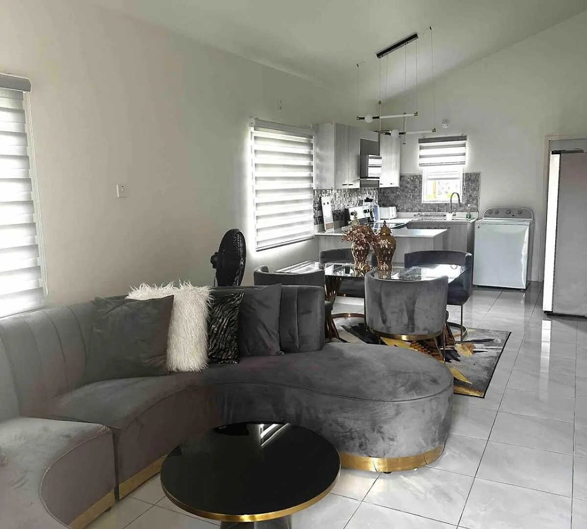 The Luxury Loft At Phoenix Portmore Apartment