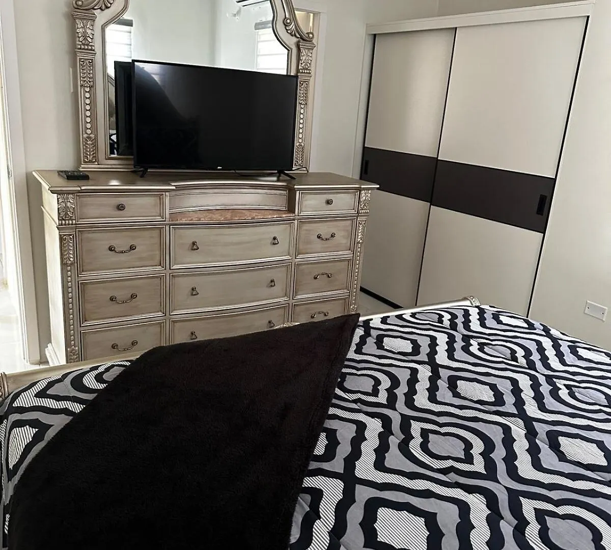 Apartment The Luxury Loft At Phoenix Portmore